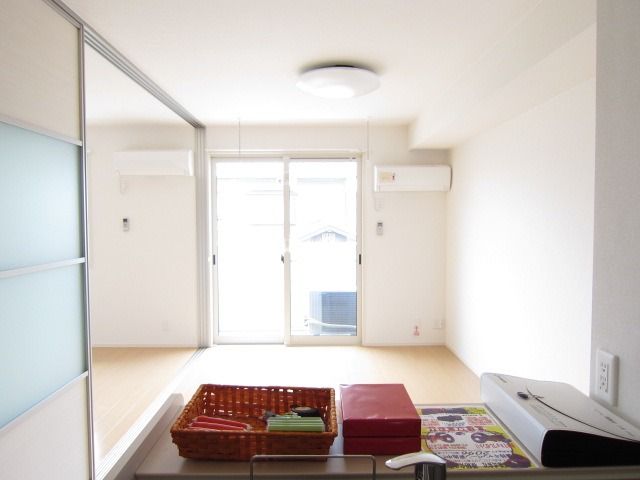 �y���ԁE���r���O�z�@�S���Ɩ��t��