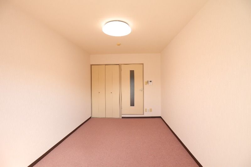 �y�����E���r���O�z�@