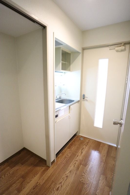 �y�L�b�`���z�@