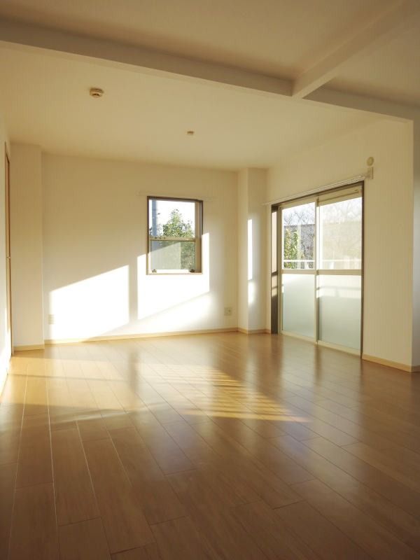 �y���ԁE���r���O�z�@