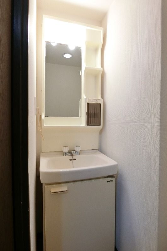 �y���ʏ��z�@