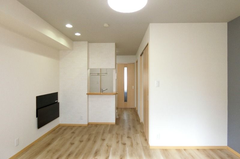 �y�����E���r���O�z�@