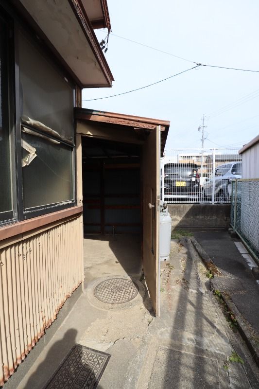 �y���̑��z�@�q�ɑO�X�y�[�X