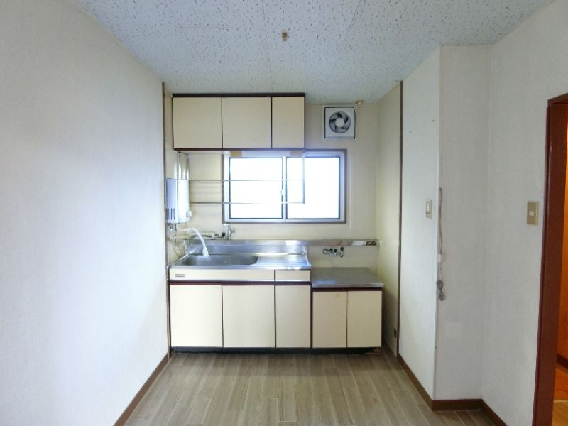 �y���ԁE���r���O�z�@���^�C�v