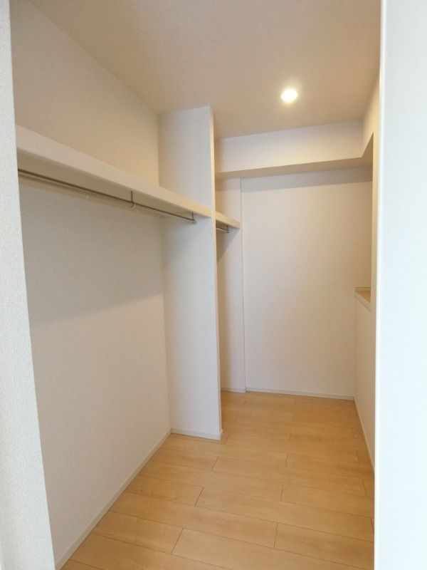 �y���[�z�@�E�H�[�N�C���N���[�[�b�g