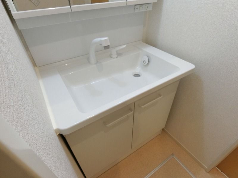 �y���ʏ��z�@�V�����v�[�h���b�T�[