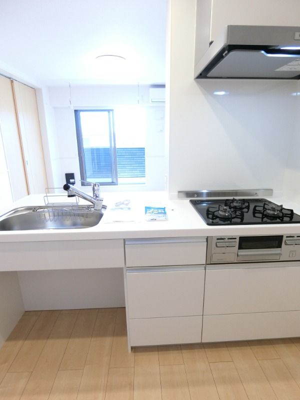 �y�L�b�`���z�@