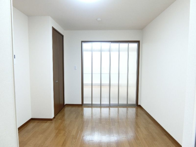 �y���ԁE���r���O�z�@���^�C�v�@