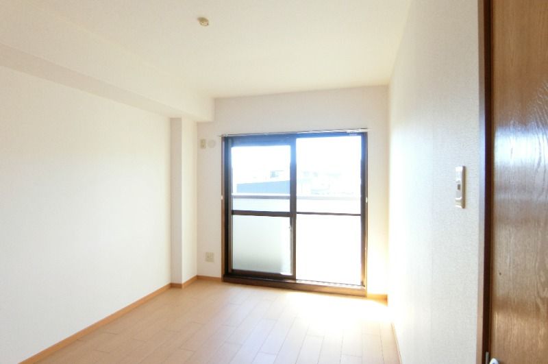 �y���̑������E�X�y�[�X�z�@