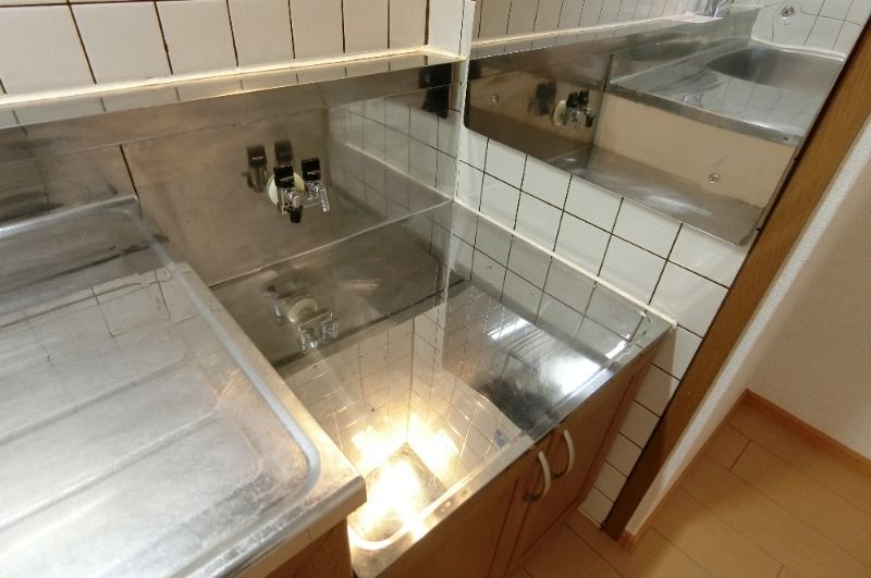 �y�L�b�`���z�@