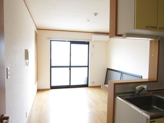 �y���ԁE���r���O�z�@���^�C�v