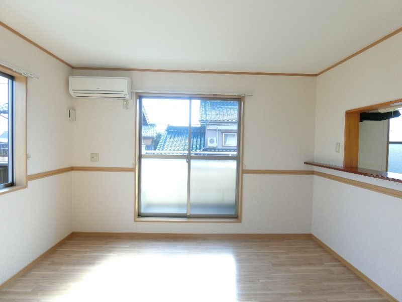 �y�����E���r���O�z�@