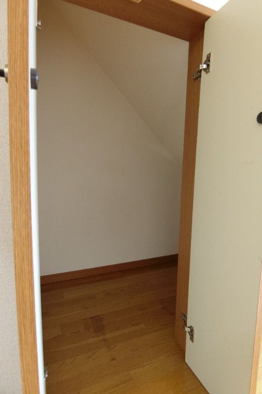 �y���[�z�@���^�C�v�@�K�i�����[