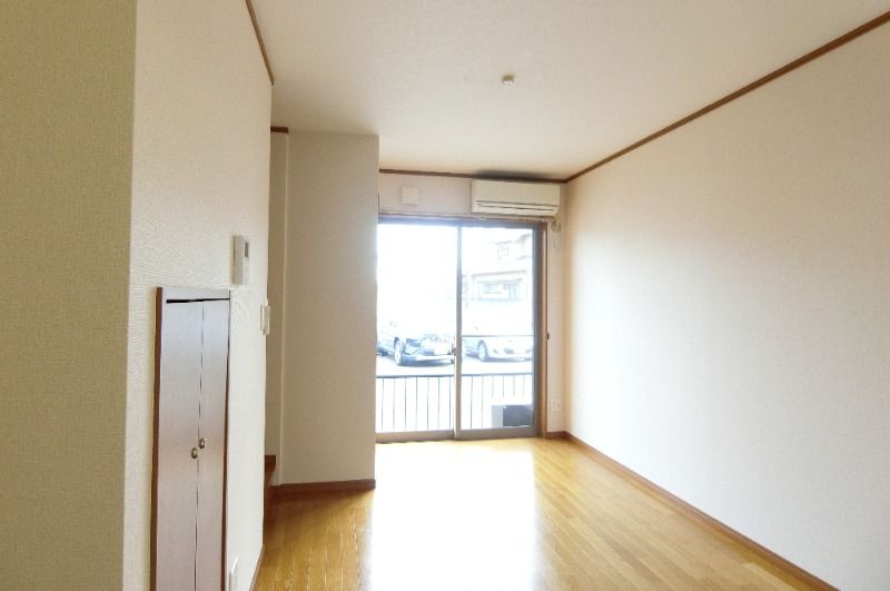 �y���ԁE���r���O�z�@���^�C�v�@