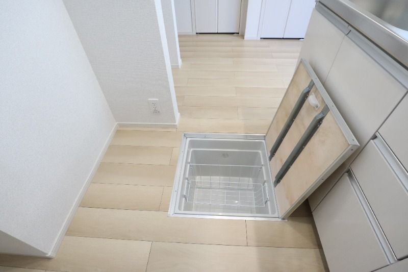 �y���[�z�@