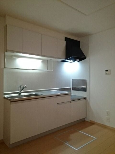 �y�L�b�`���z�@