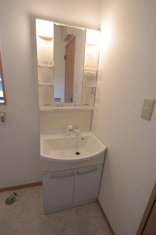 �y���ʏ��z�@