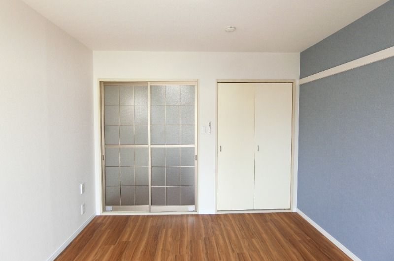 �y�����E���r���O�z�@