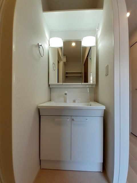 �y���ʏ��z�@