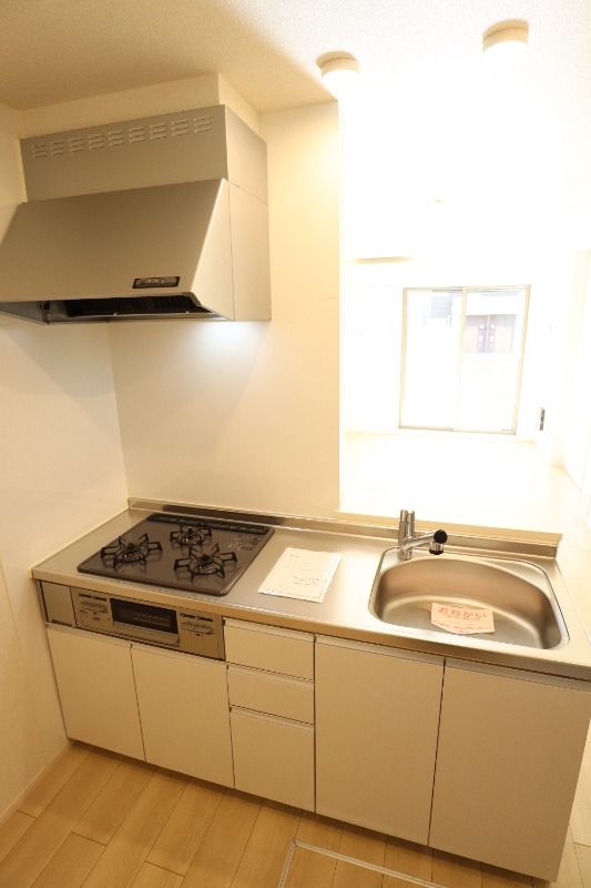 �y�L�b�`���z�@