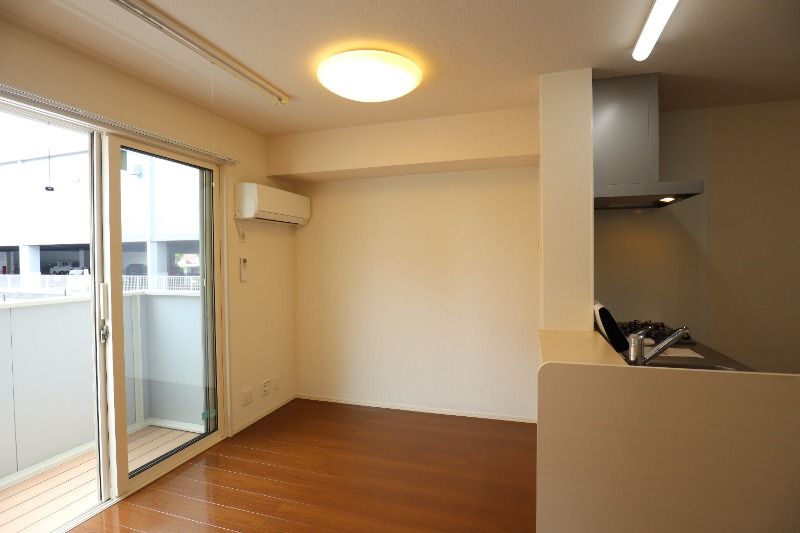 �y���ԁE���r���O�z�@���^�C�v