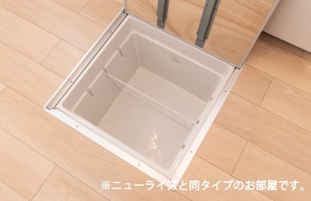 y̑EXy[Xz@^Cv