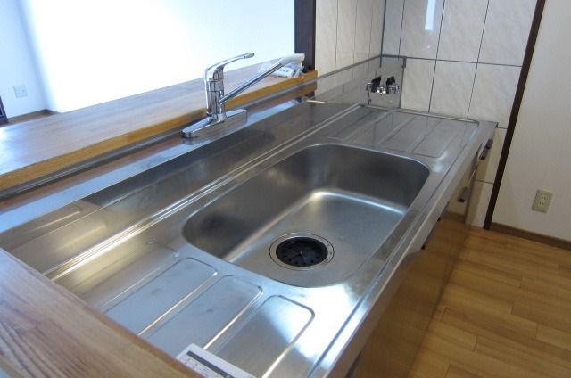 �y�L�b�`���z�@