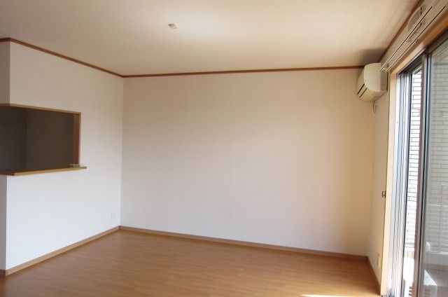 �y�����E���r���O�z�@