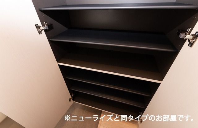 y̑EXy[Xz@^Cv