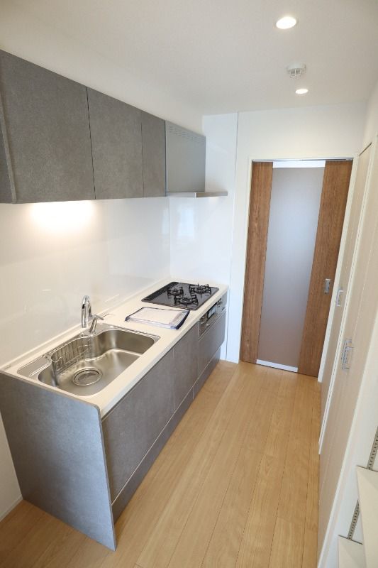 �y���Ӂz�@�h�~�[�K�c�X