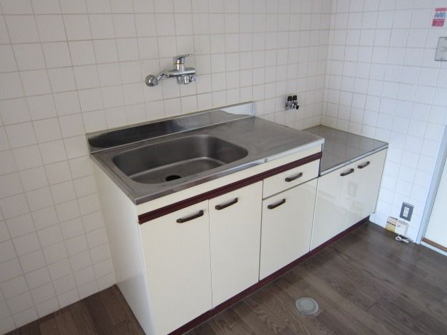 �y�L�b�`���z�@