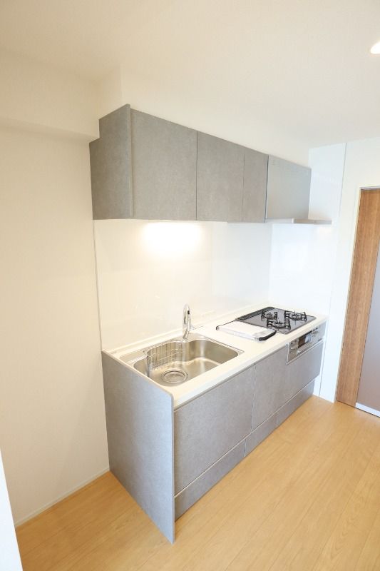 �y���Ӂz�@�h�~�[�K�c�X