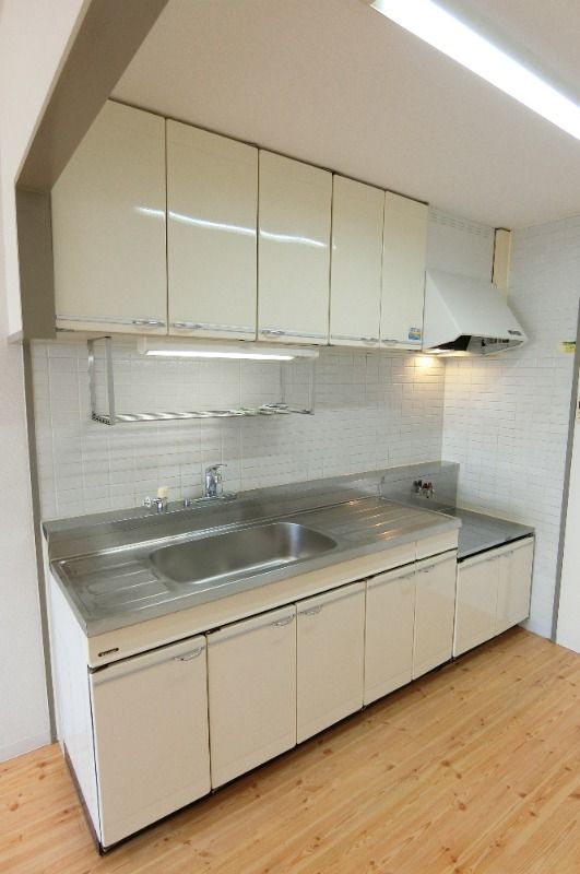 �y�L�b�`���z�@