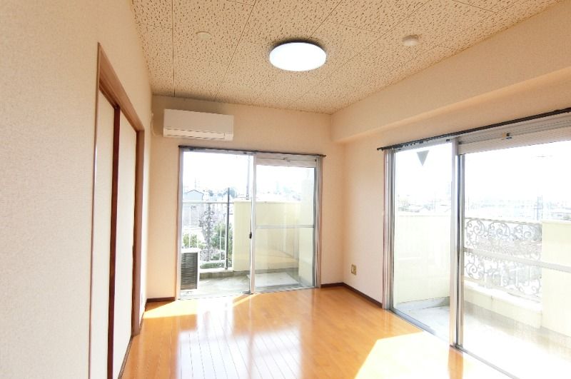 �y���̑������E�X�y�[�X�z�@