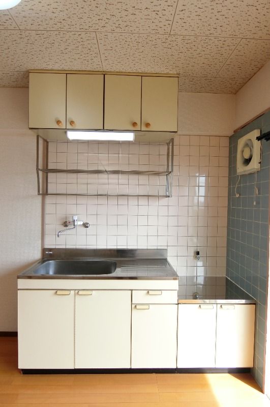 �y�L�b�`���z�@