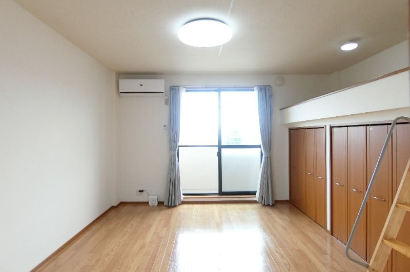 �y���ԁE���r���O�z�@