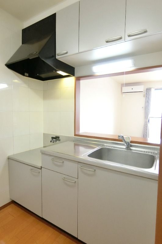 �y�L�b�`���z�@