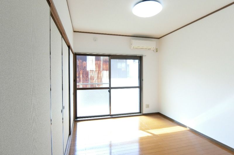 �y���̑������E�X�y�[�X�z�@