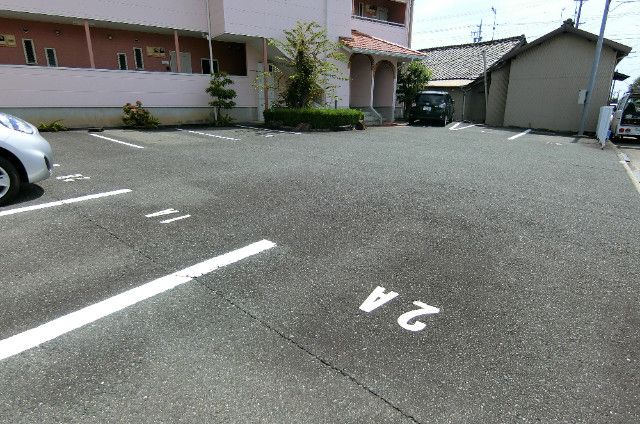 yԏz@