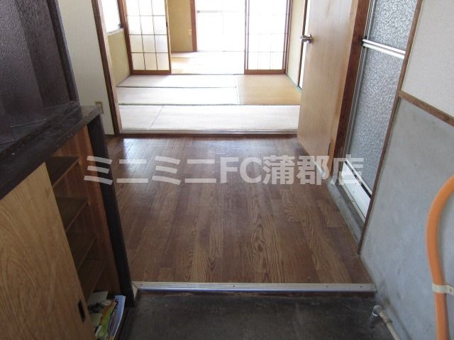 【玄関】　同タイプ