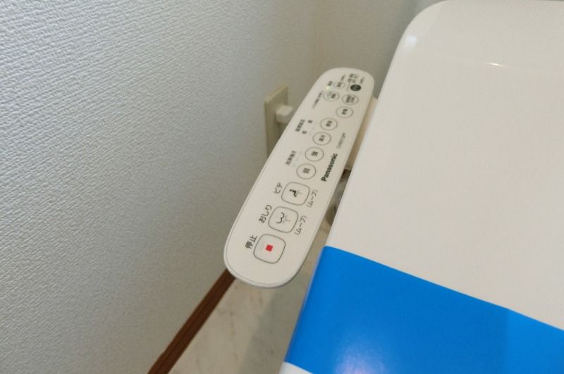 【その他設備】　温水洗浄便座