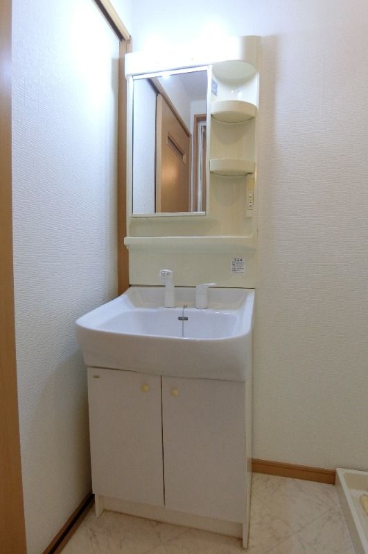 �y���ʏ��z�@