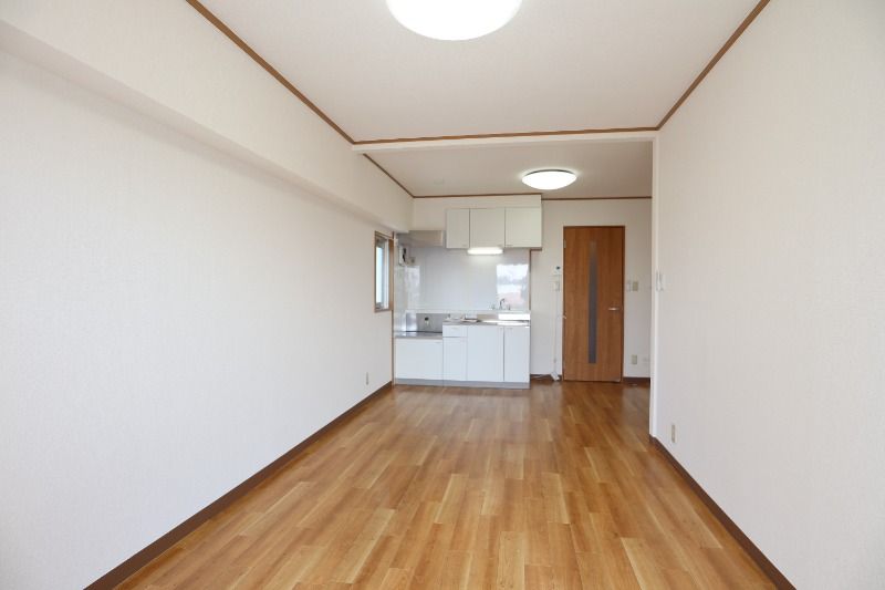 �y���ԁE���r���O�z�@���^�C�v