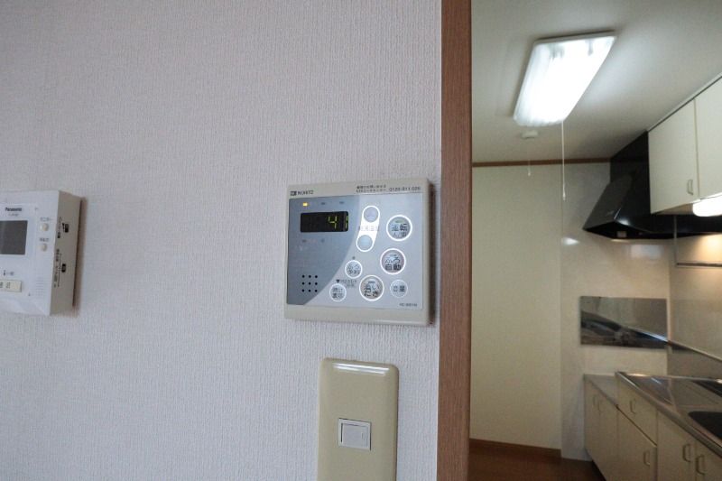 y̑ݔz@