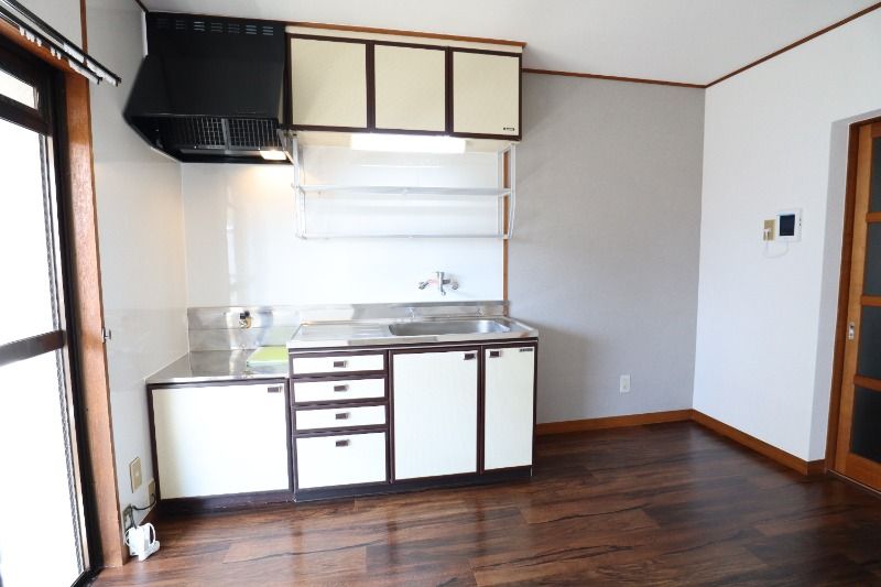 �y�L�b�`���z�@