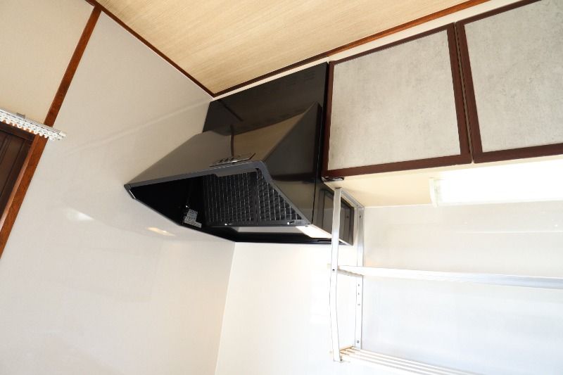 �y���̑��ݔ��z�@�L�b�`�����C��