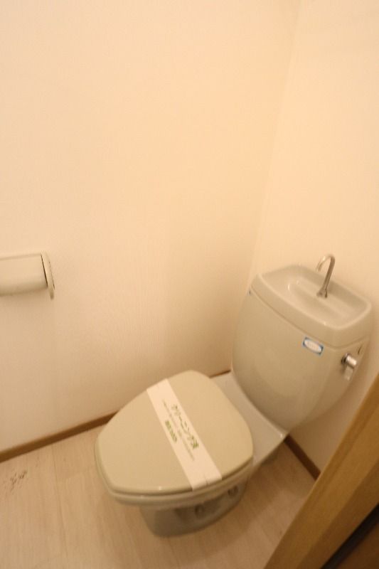 �y�g�C���z�@