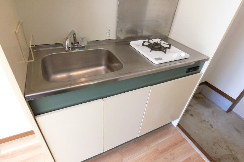 �y�L�b�`���z�@