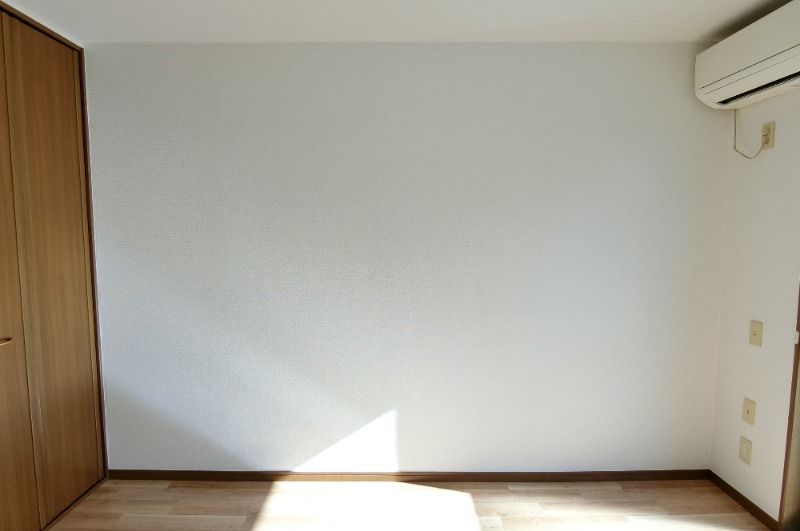 �y�����E���r���O�z�@