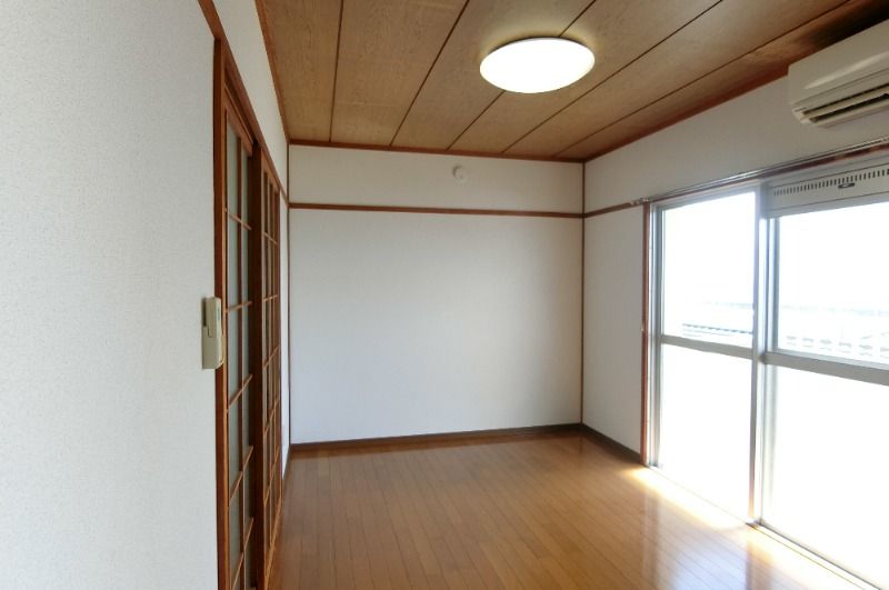 �y���̑������E�X�y�[�X�z�@���^�C�v